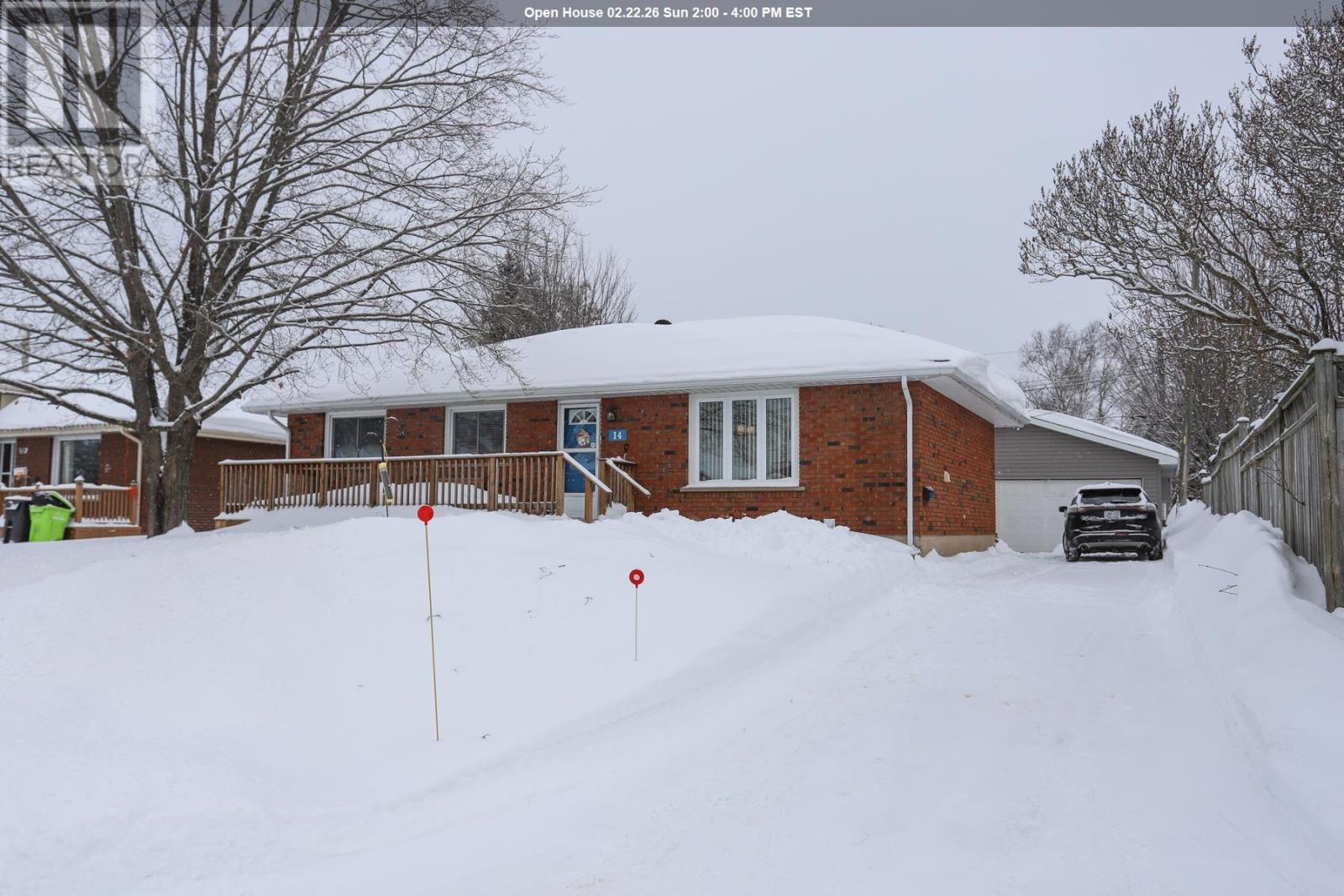 14 Elaine CT, Sault Ste. Marie, Ontario