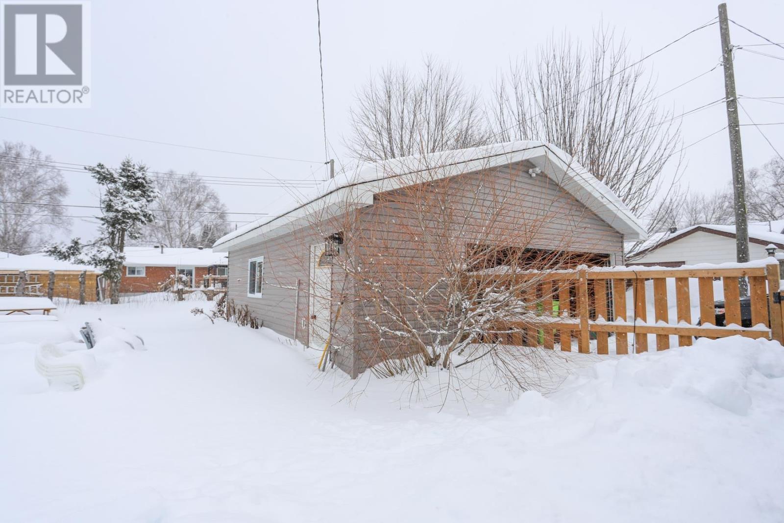 14 Elaine Ct, Sault Ste. Marie, Ontario  P6A 4R9 - Photo 44 - SM260007