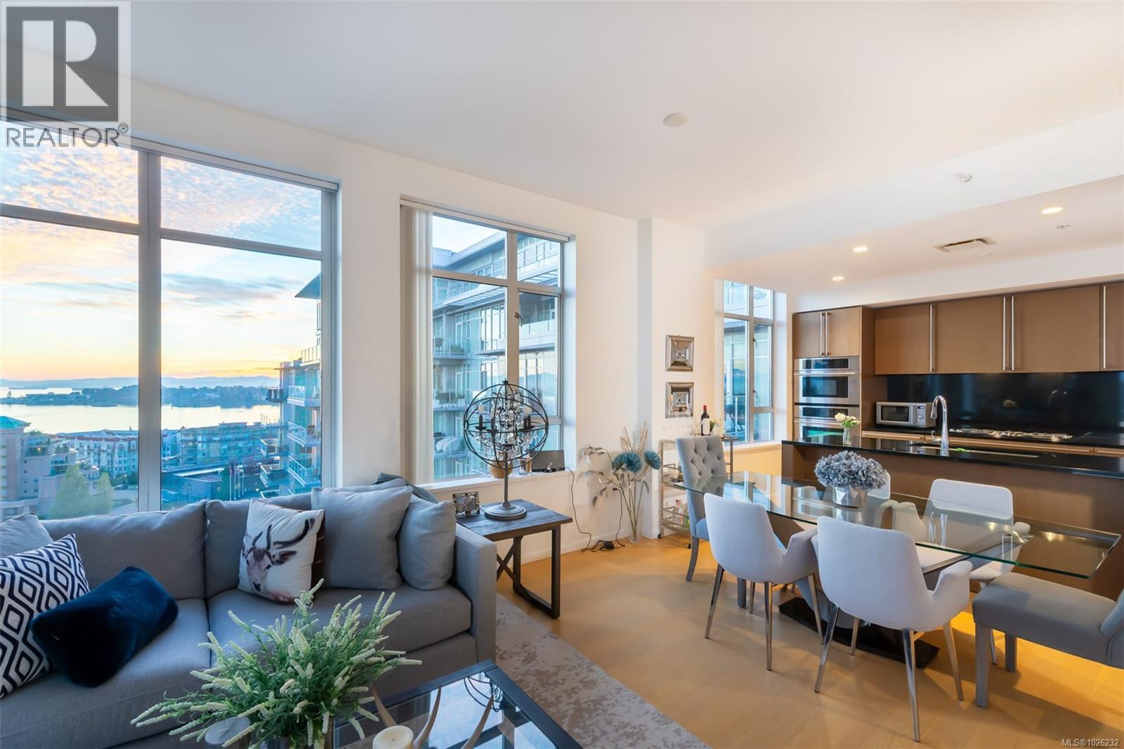 810 100 Saghalie Rd, Victoria, British Columbia  V9A 0A1 - Photo 5 - 1026232