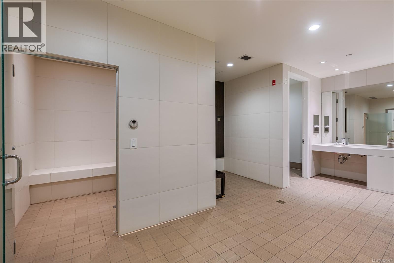 810 100 Saghalie Rd, Victoria, British Columbia  V9A 0A1 - Photo 41 - 1026232