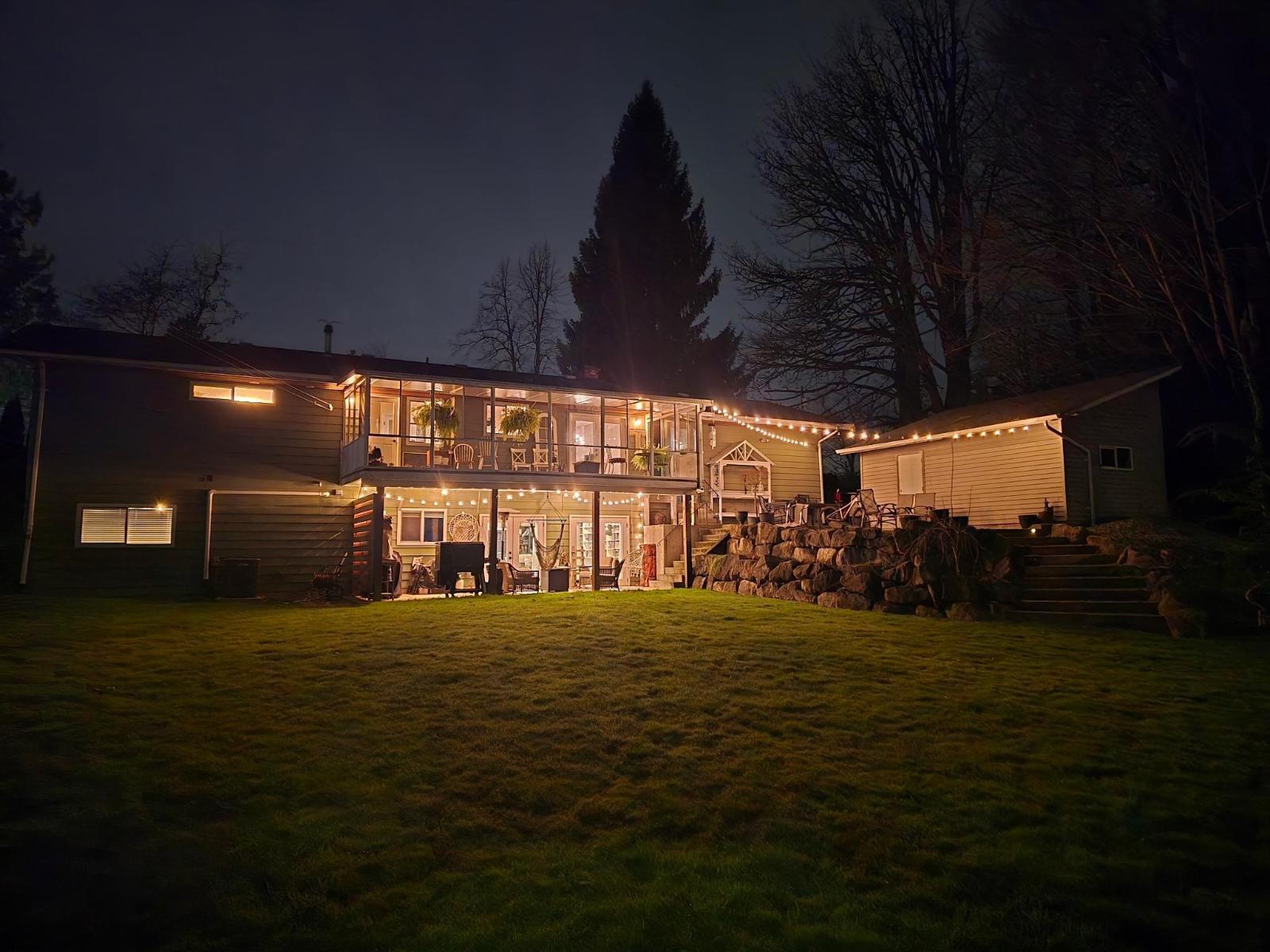 4194 Balmoral Street, Abbotsford, British Columbia  V4X 1Y5 - Photo 2 - R3090825