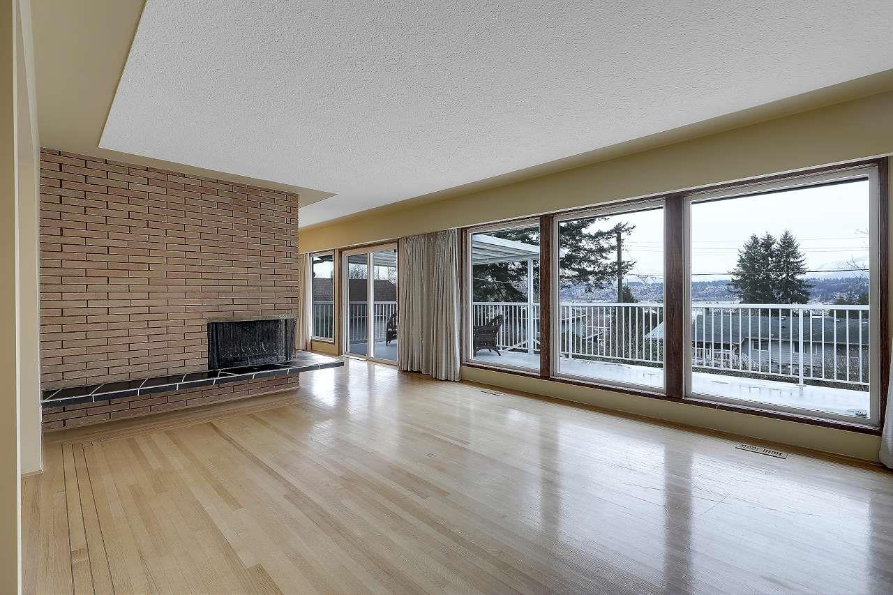 13753 114 Avenue, Surrey, British Columbia  V3R 2L6 - Photo 2 - R3091775