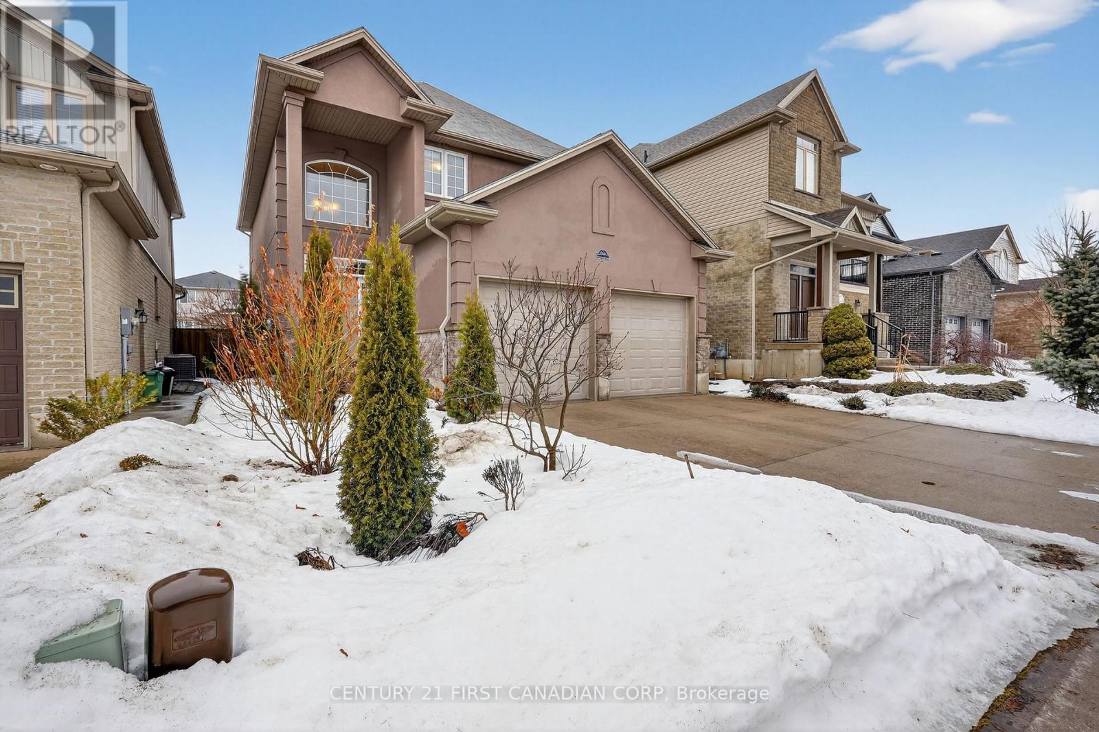 1310 Oakcrossing Road, London North, Ontario N6H 0C1 - Photo 2 - X12804064