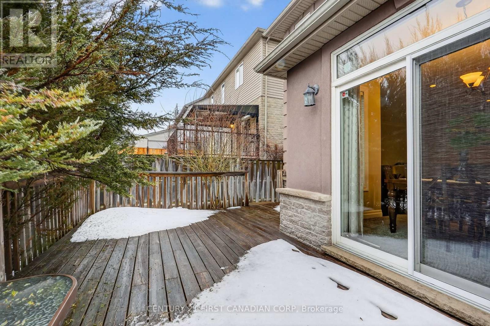 1310 Oakcrossing Road, London North, Ontario N6H 0C1 - Photo 38 - X12804064