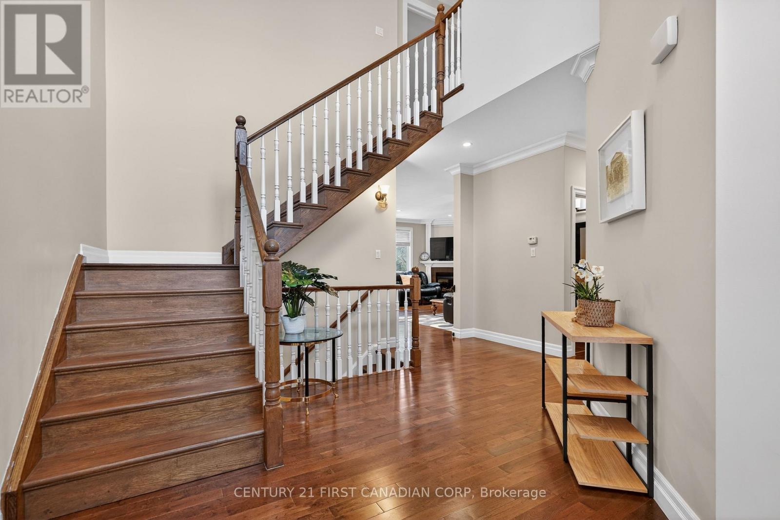 1310 Oakcrossing Road, London North, Ontario N6H 0C1 - Photo 7 - X12804064