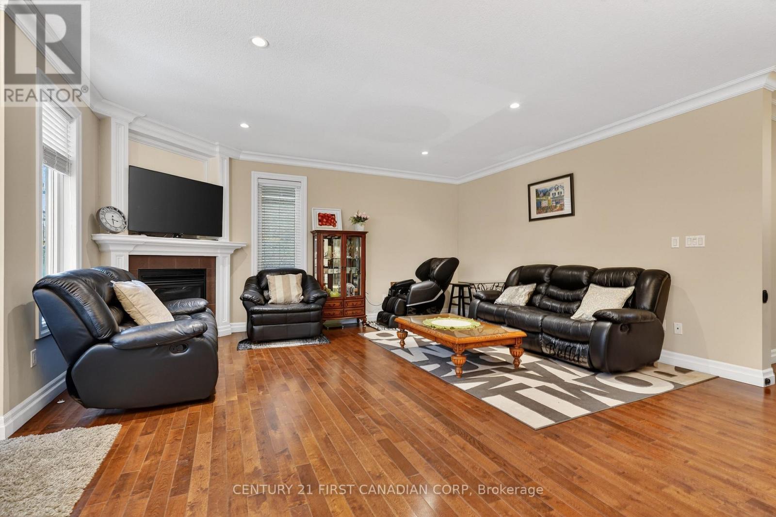 1310 Oakcrossing Road, London North, Ontario N6H 0C1 - Photo 9 - X12804064