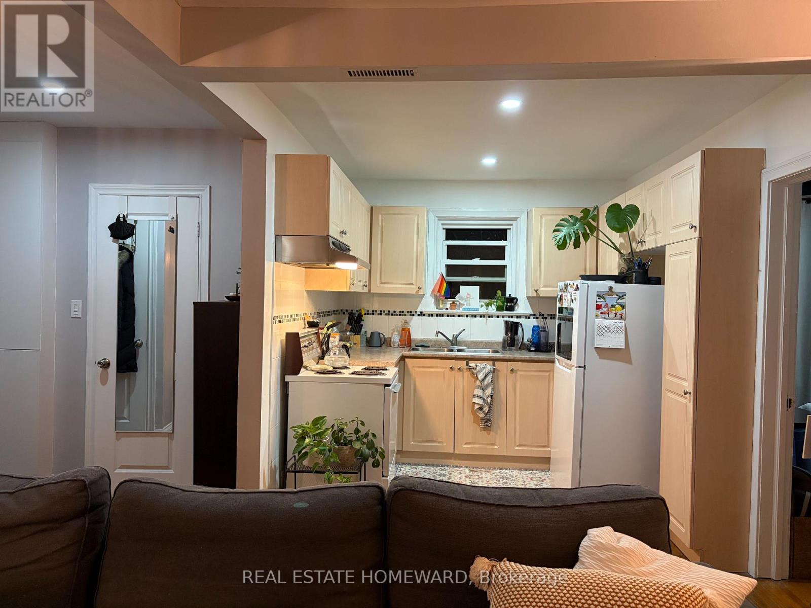 2nd Floor - 158 Millwood Road, Toronto, Ontario  M4S 1J7 - Photo 10 - C12802796