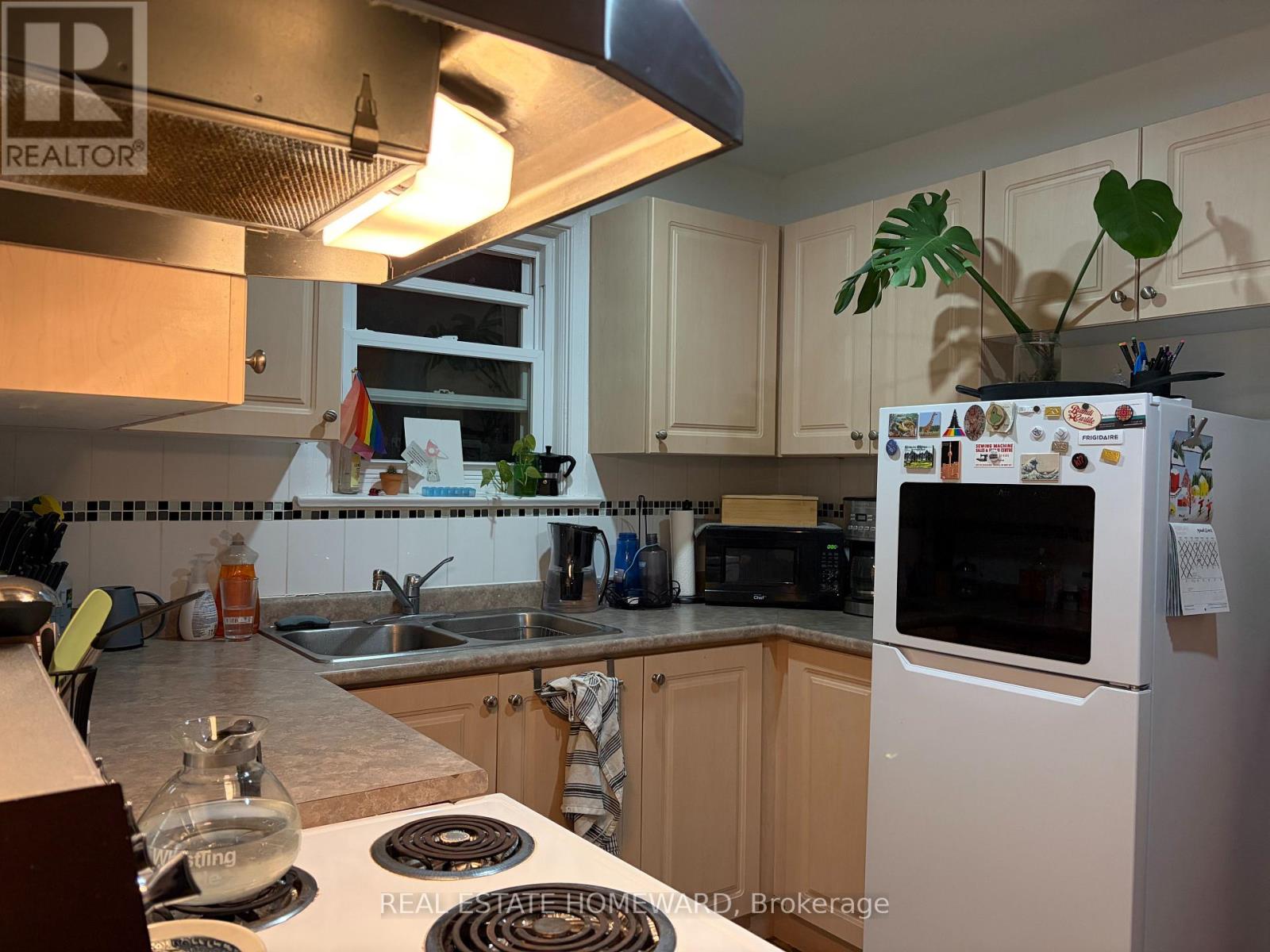 2nd Floor - 158 Millwood Road, Toronto, Ontario  M4S 1J7 - Photo 11 - C12802796