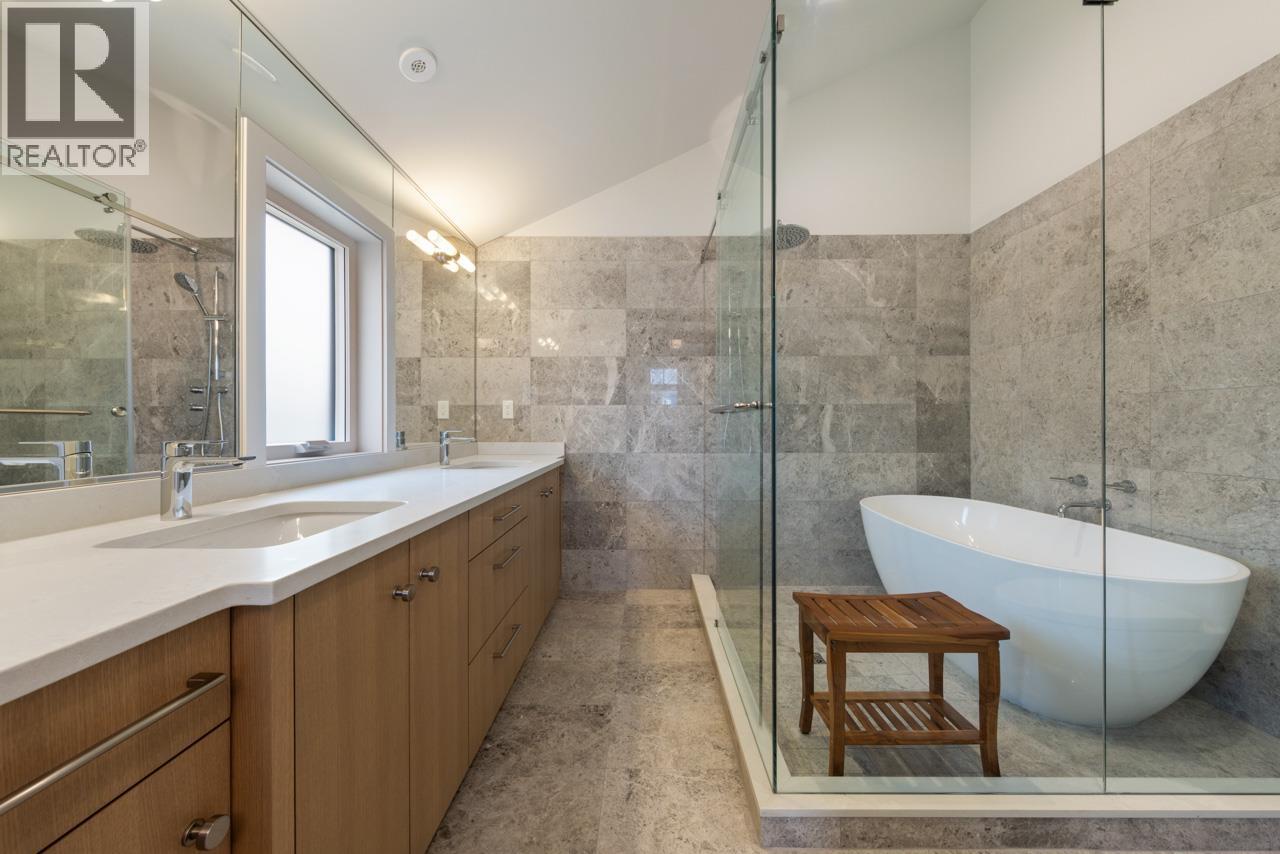 1136 E 26th Avenue, Vancouver, British Columbia  V5V 2J7 - Photo 12 - R3091790