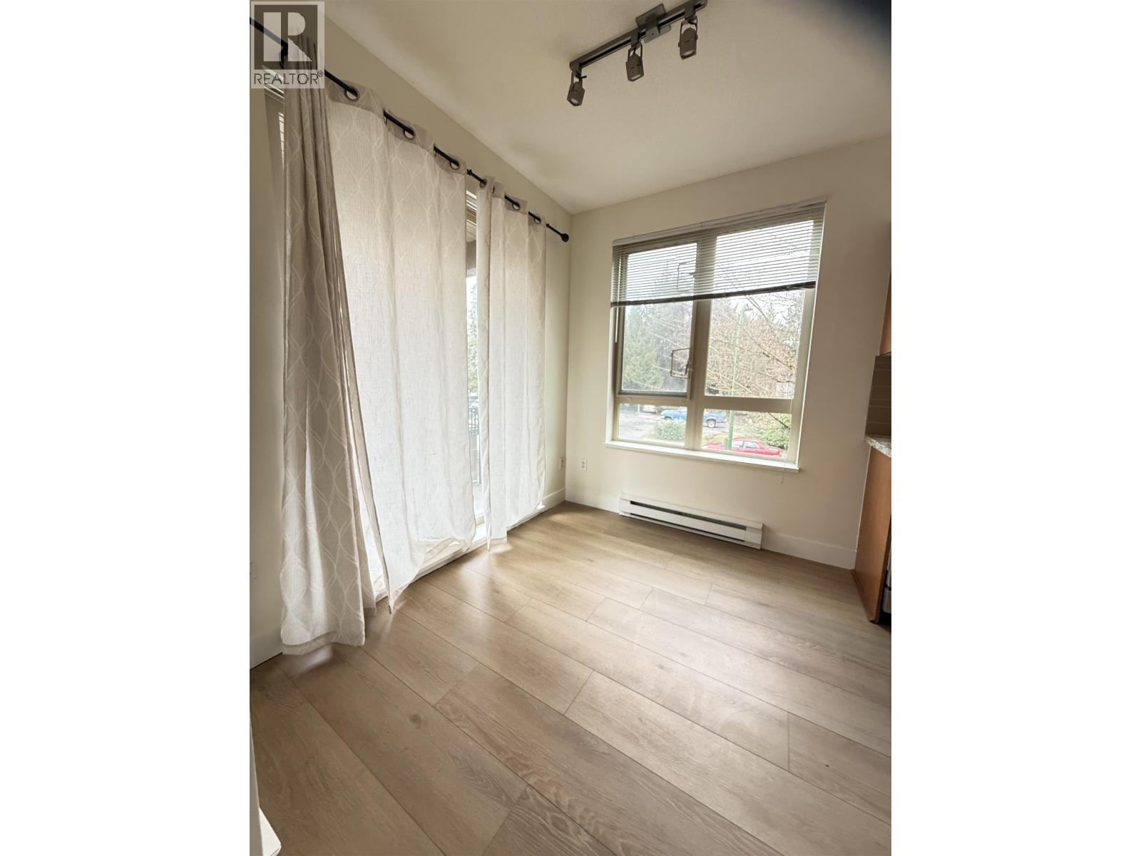 2602 Whiteley Court, North Vancouver, British Columbia  V7J 2R6 - Photo 12 - R3091794