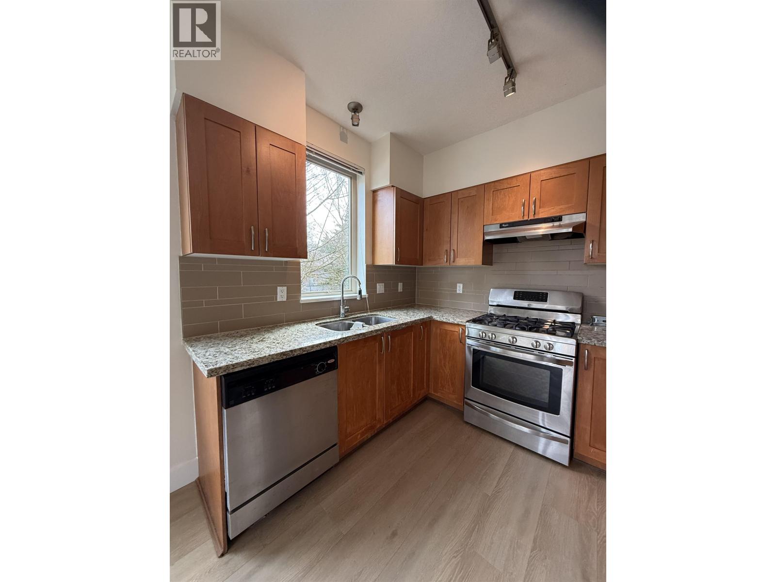 2602 Whiteley Court, North Vancouver, British Columbia  V7J 2R6 - Photo 9 - R3091794