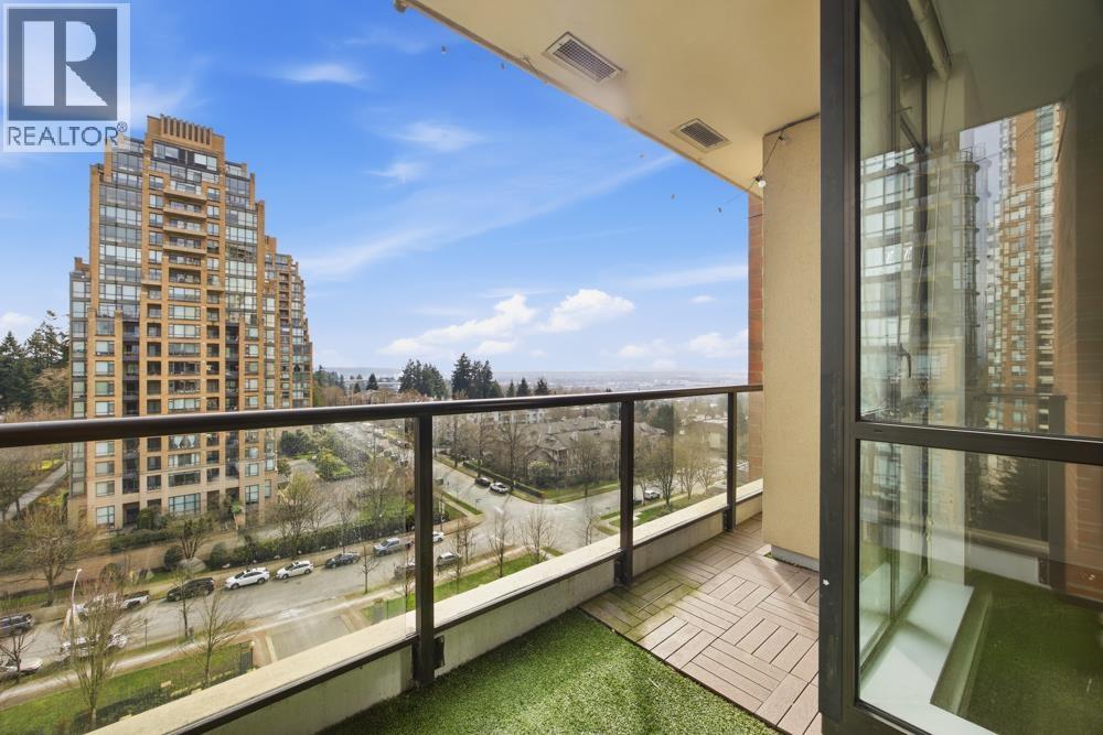 1003 6823 Station Hill Drive, Burnaby, British Columbia  V3N 0A9 - Photo 8 - R3091795