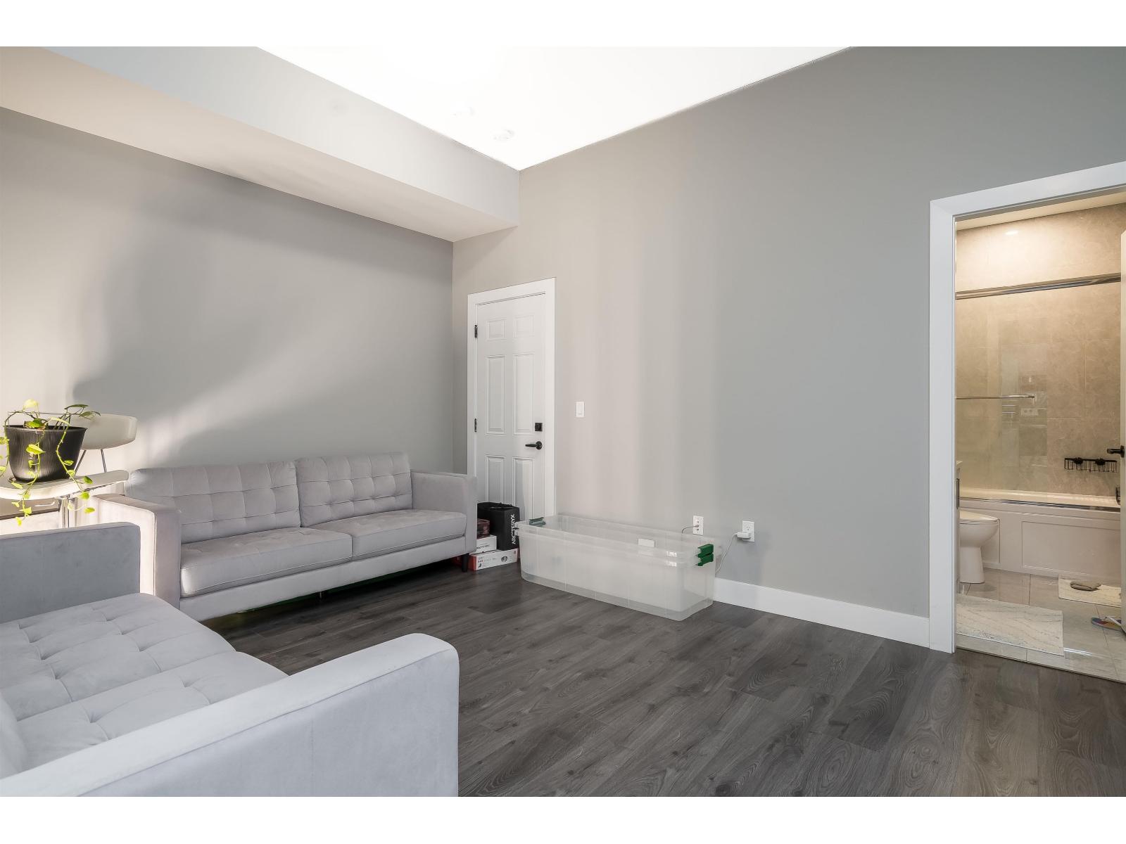 16739 16a Avenue, Surrey, British Columbia  V3Z 0T3 - Photo 33 - R3091630