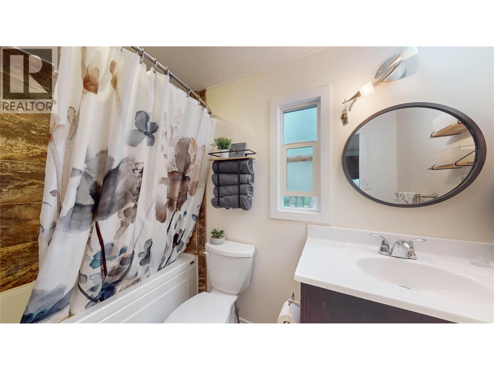 2161 33rd Avenue N, Cranbrook, British Columbia V1C 3Y9 - Photo 11 - 10376555