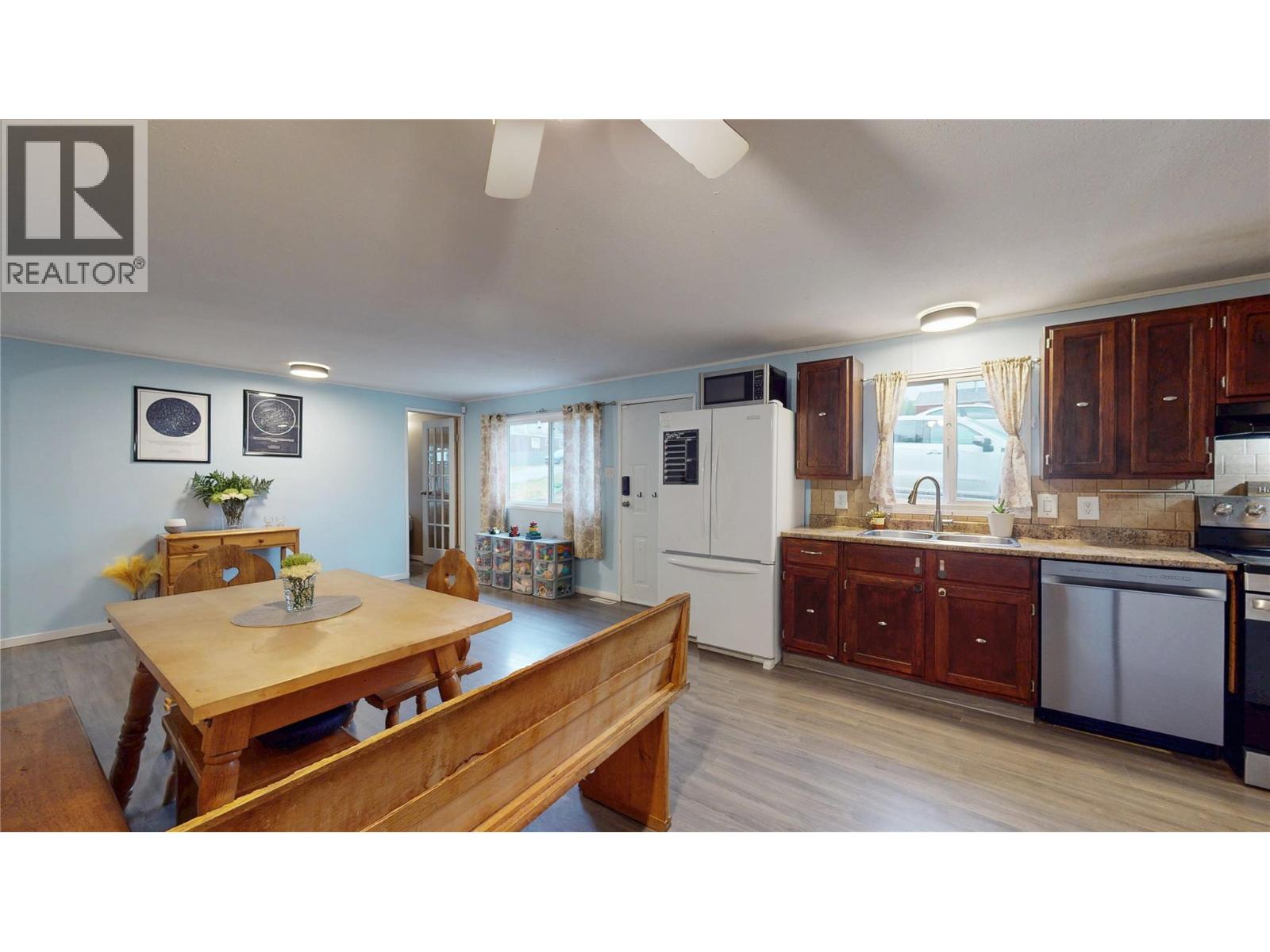 2161 33rd Avenue N, Cranbrook, British Columbia V1C 3Y9 - Photo 4 - 10376555