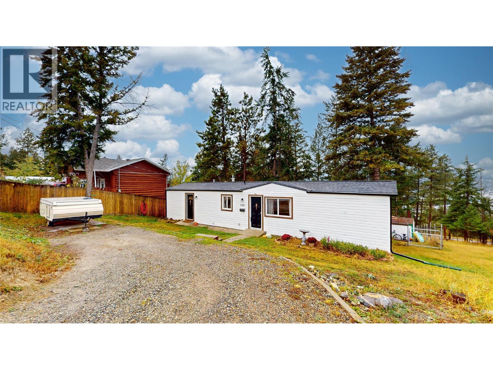 2161 33rd Avenue N, Cranbrook, British Columbia V1C 3Y9 - Photo 1 - 10376555