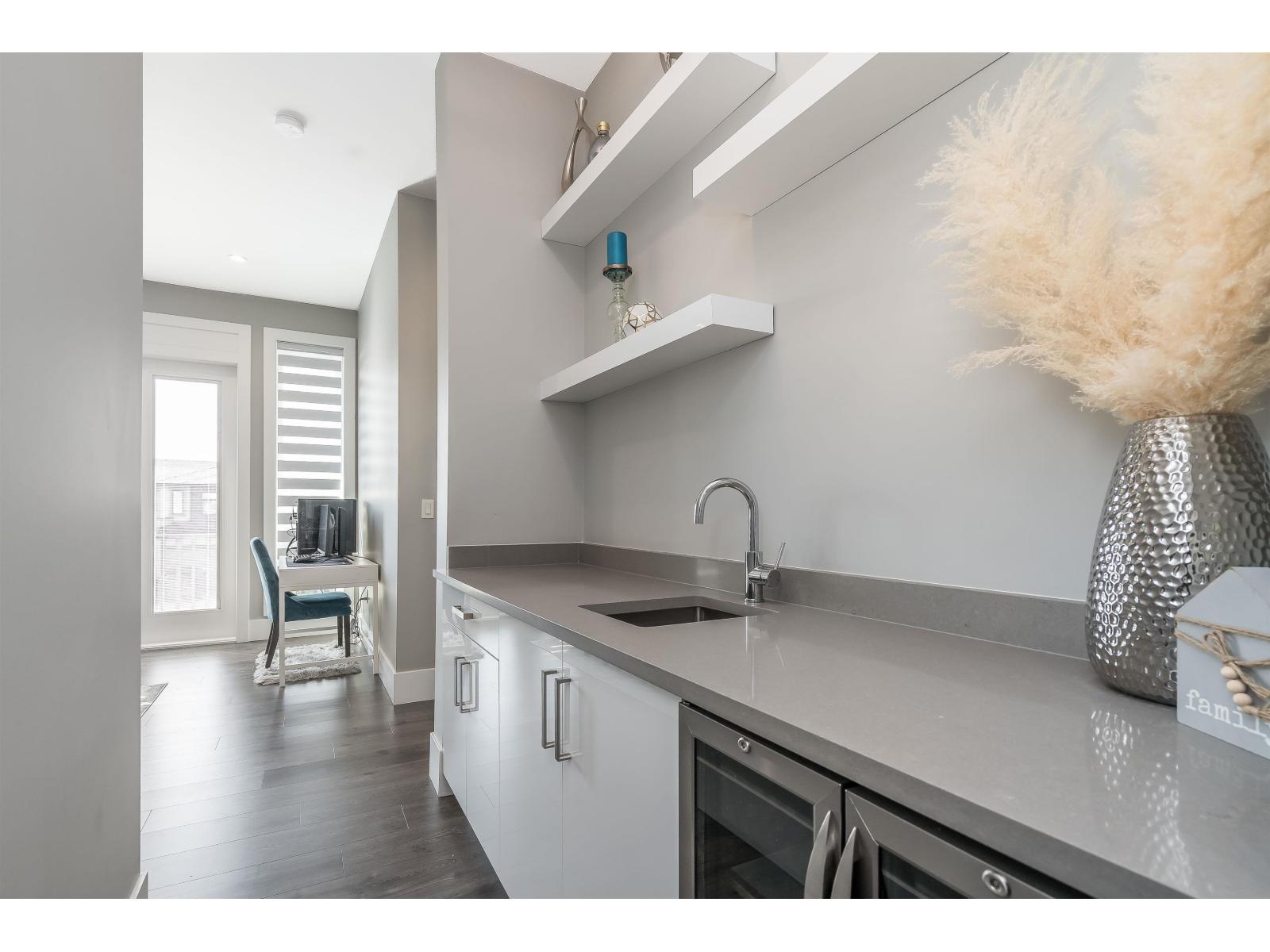 16739 16a Avenue, Surrey, British Columbia  V3Z 0T3 - Photo 17 - R3091630