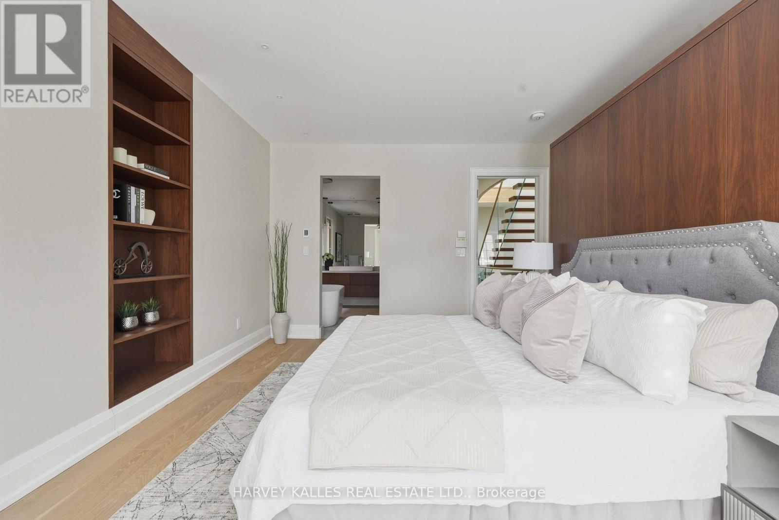 94b Admiral Road, Toronto, Ontario  M5R 2L6 - Photo 16 - C12804058