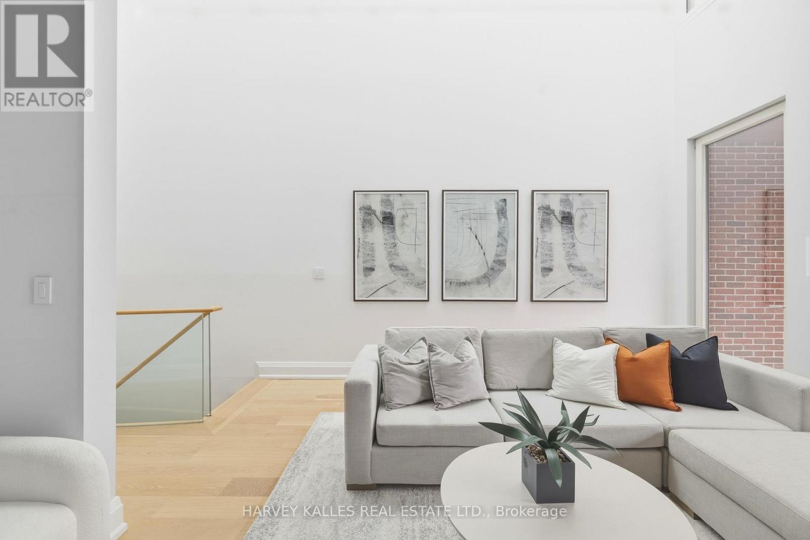 94b Admiral Road, Toronto, Ontario  M5R 2L6 - Photo 26 - C12804058