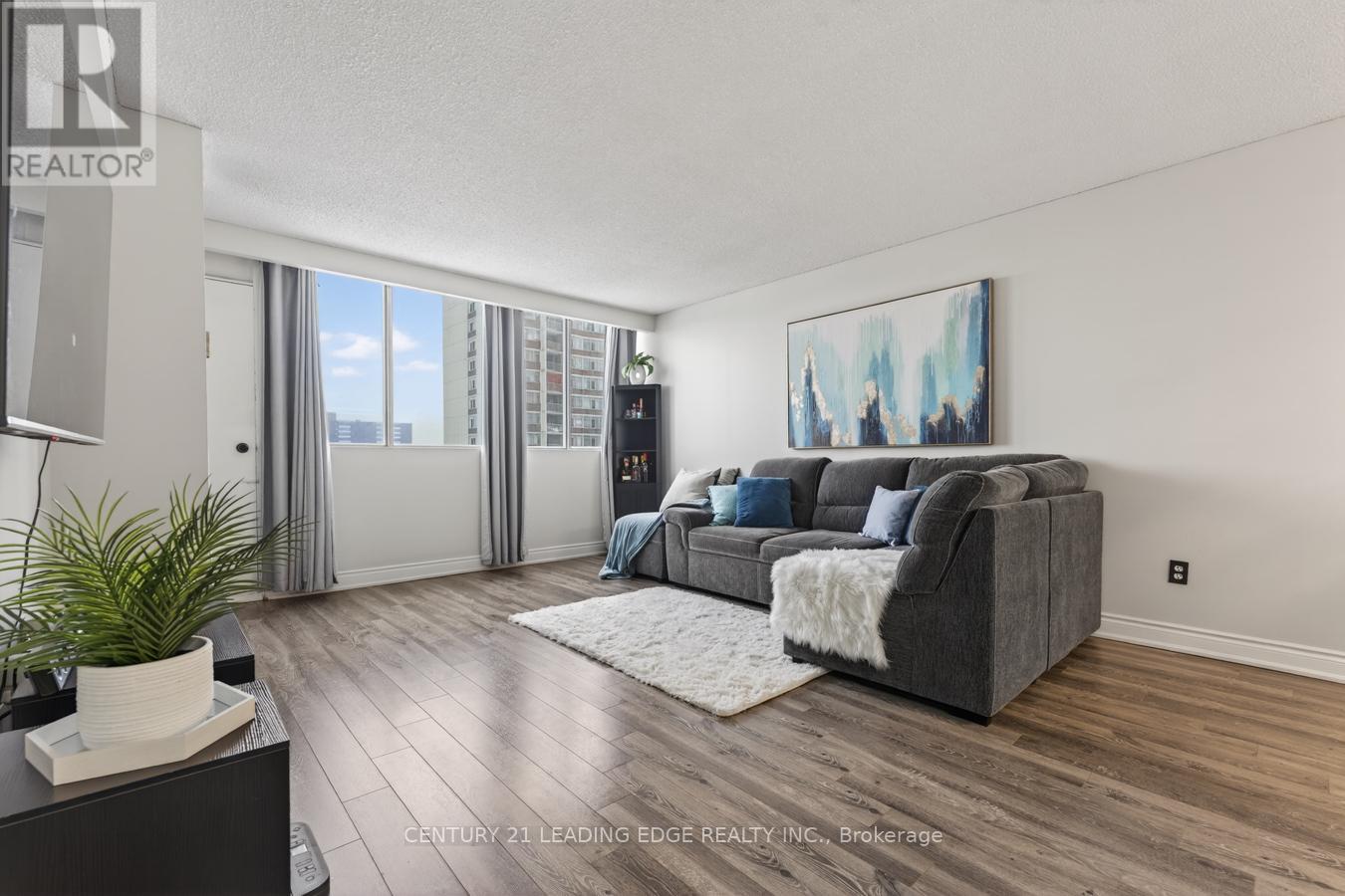 707 - 40 BAY MILLS BOULEVARD, Toronto, Ontario