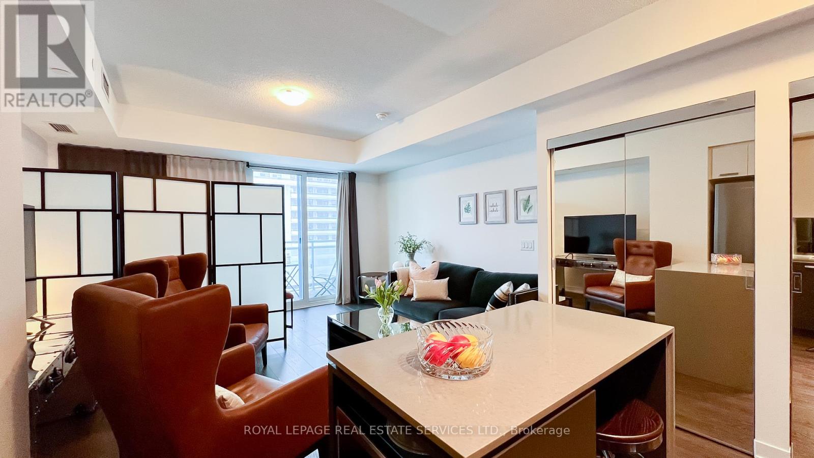 1116 - 1830 Bloor Street W, Toronto, Ontario  M6P 0A2 - Photo 11 - W12800122