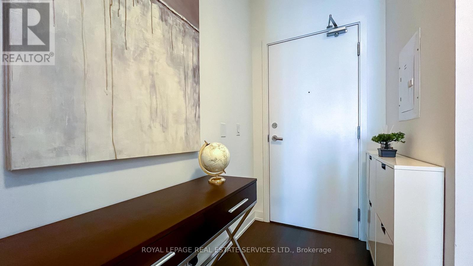 1116 - 1830 Bloor Street W, Toronto, Ontario  M6P 0A2 - Photo 3 - W12800122