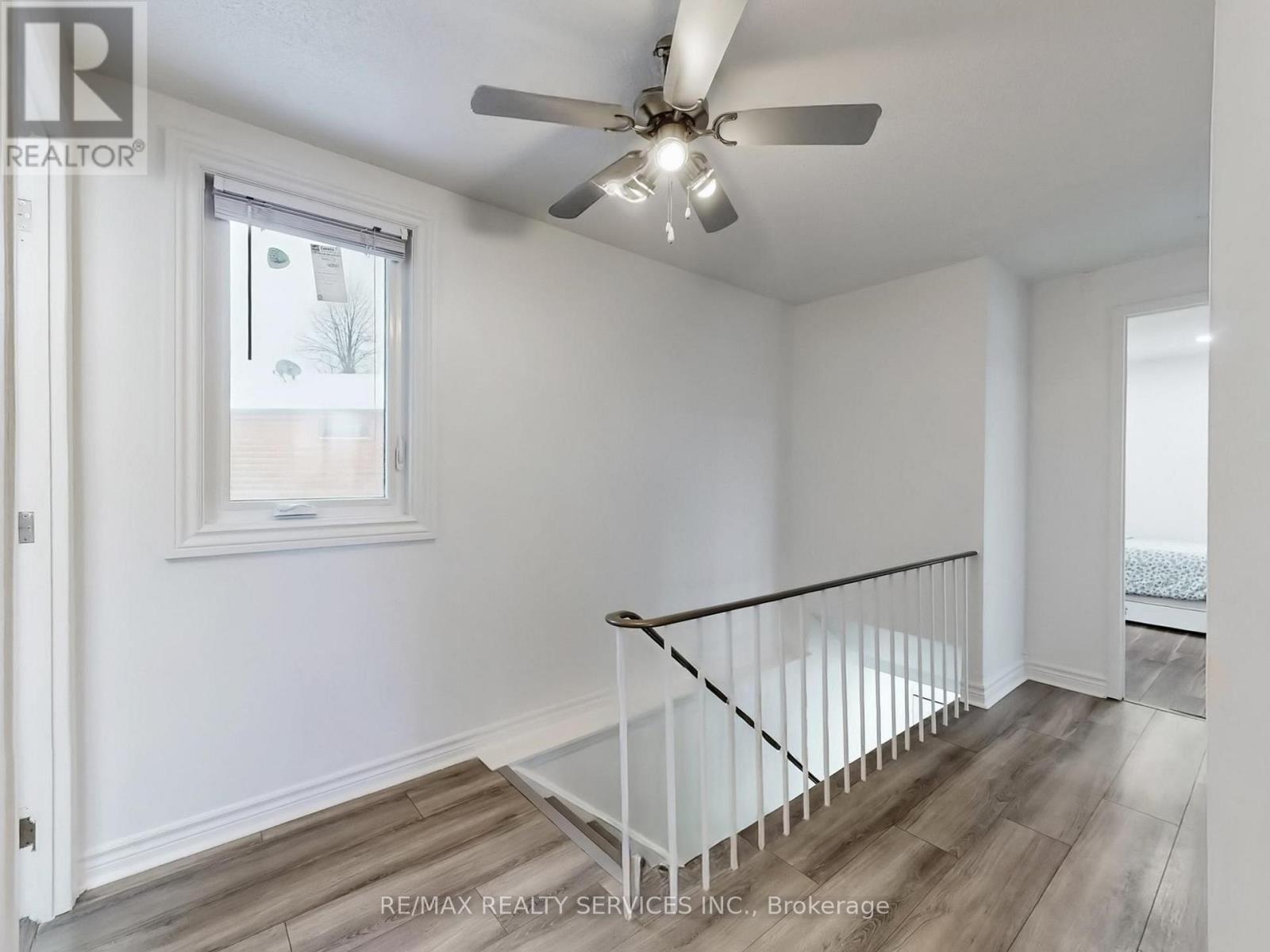 30 Haley Court, Brampton, Ontario  L6S 1N6 - Photo 16 - W12800652