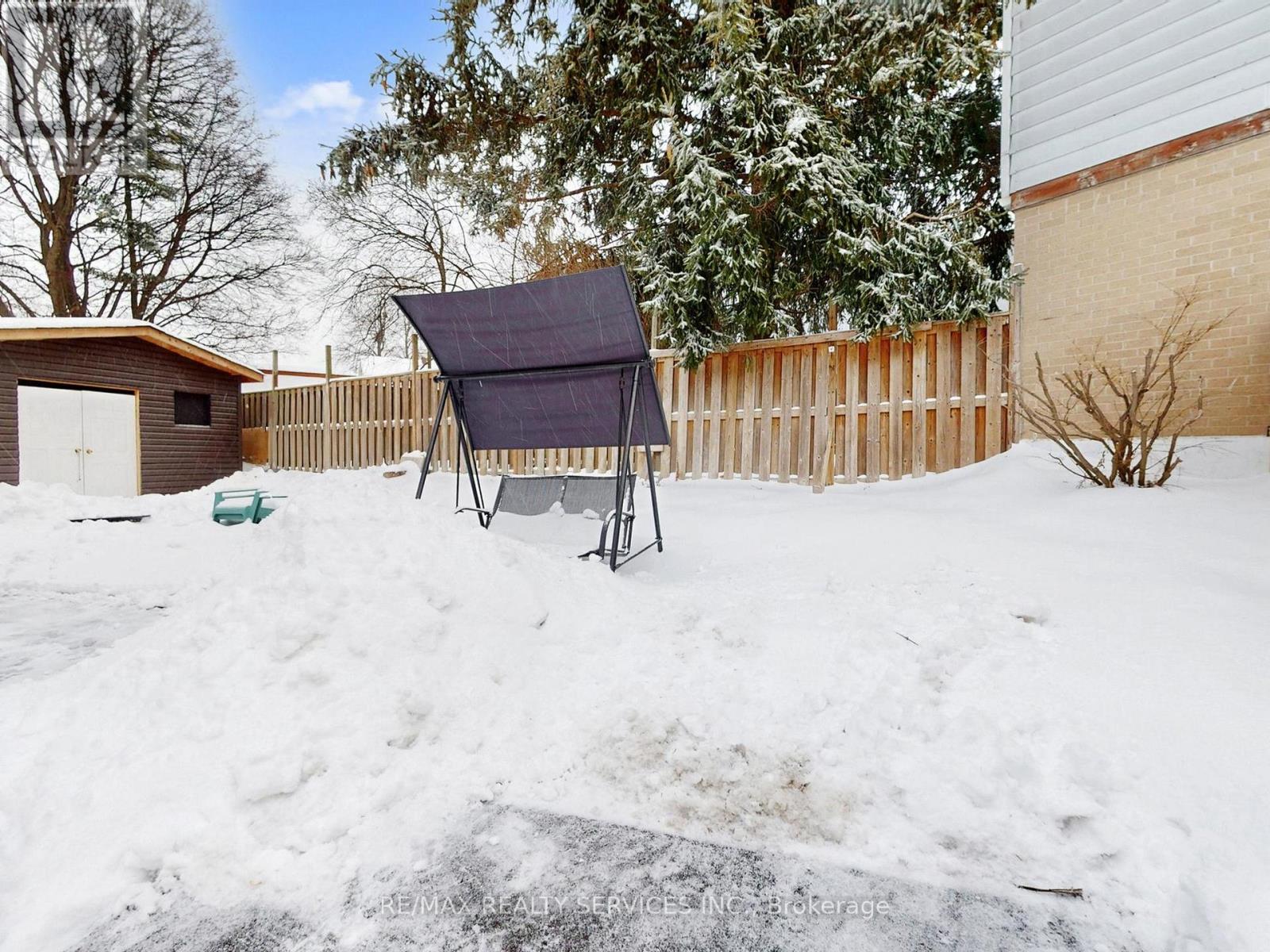 30 Haley Court, Brampton, Ontario  L6S 1N6 - Photo 36 - W12800652