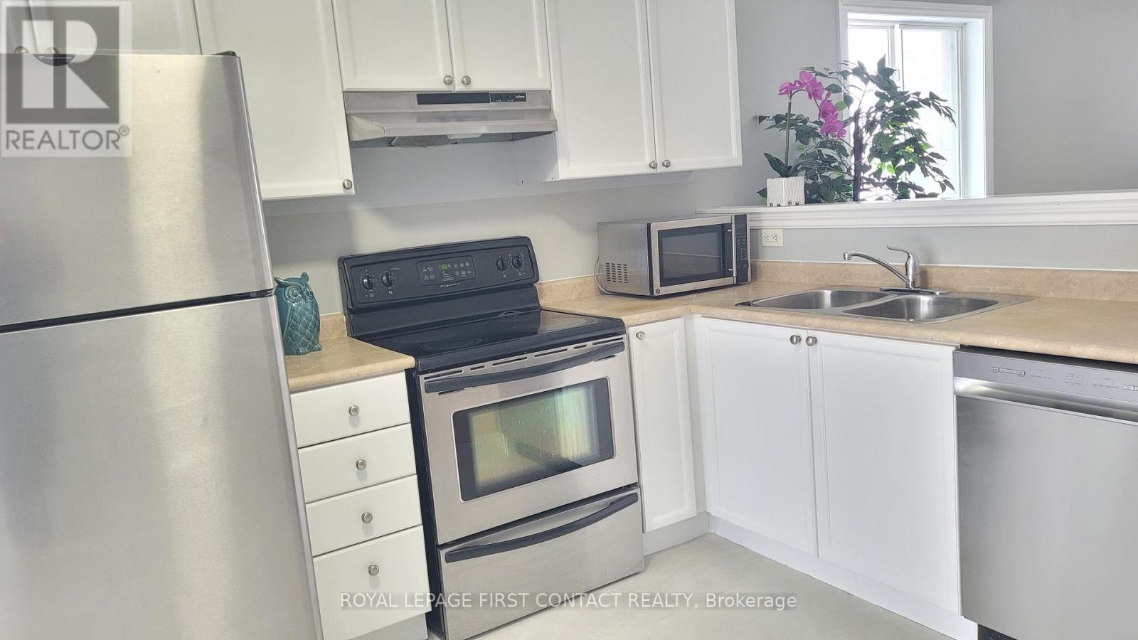 82 Shalom Way, Barrie (Painswick South), Ontario  L4N 5Y4 - Photo 3 - S12804044