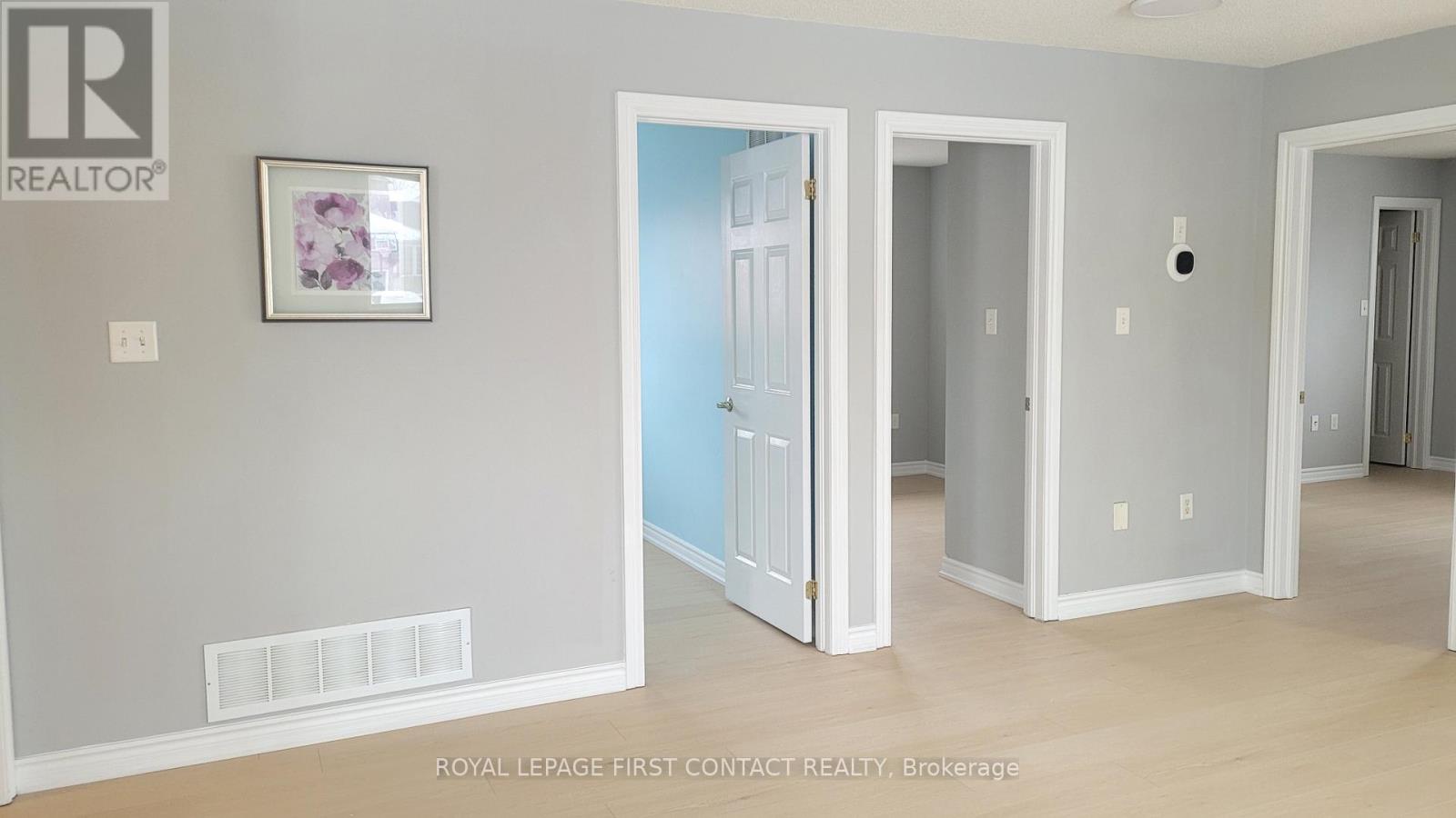 82 Shalom Way, Barrie (Painswick South), Ontario  L4N 5Y4 - Photo 5 - S12804044