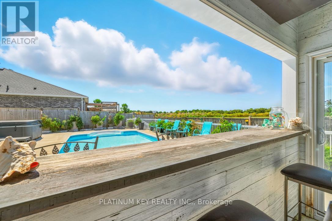 248 Snyders Avenue, Central Elgin, Ontario  N0L 1B0 - Photo 25 - X12493898