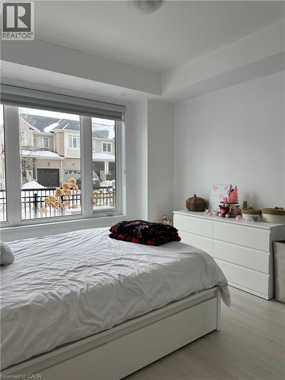 212 Law Drive, Guelph, Ontario  N1E 0P6 - Photo 4 - 40806304