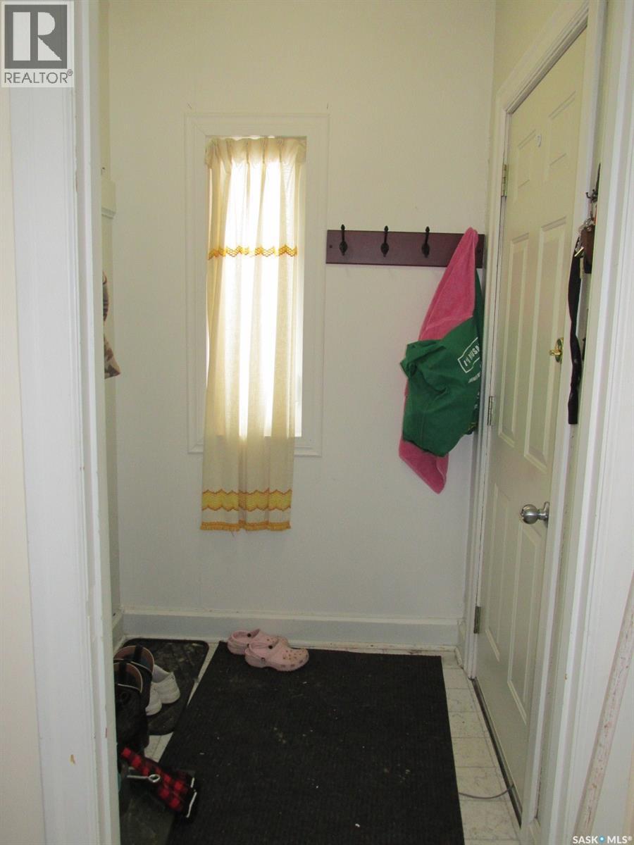 413 1st Street W, Nipawin, Saskatchewan  S0E 1E0 - Photo 5 - SK028838