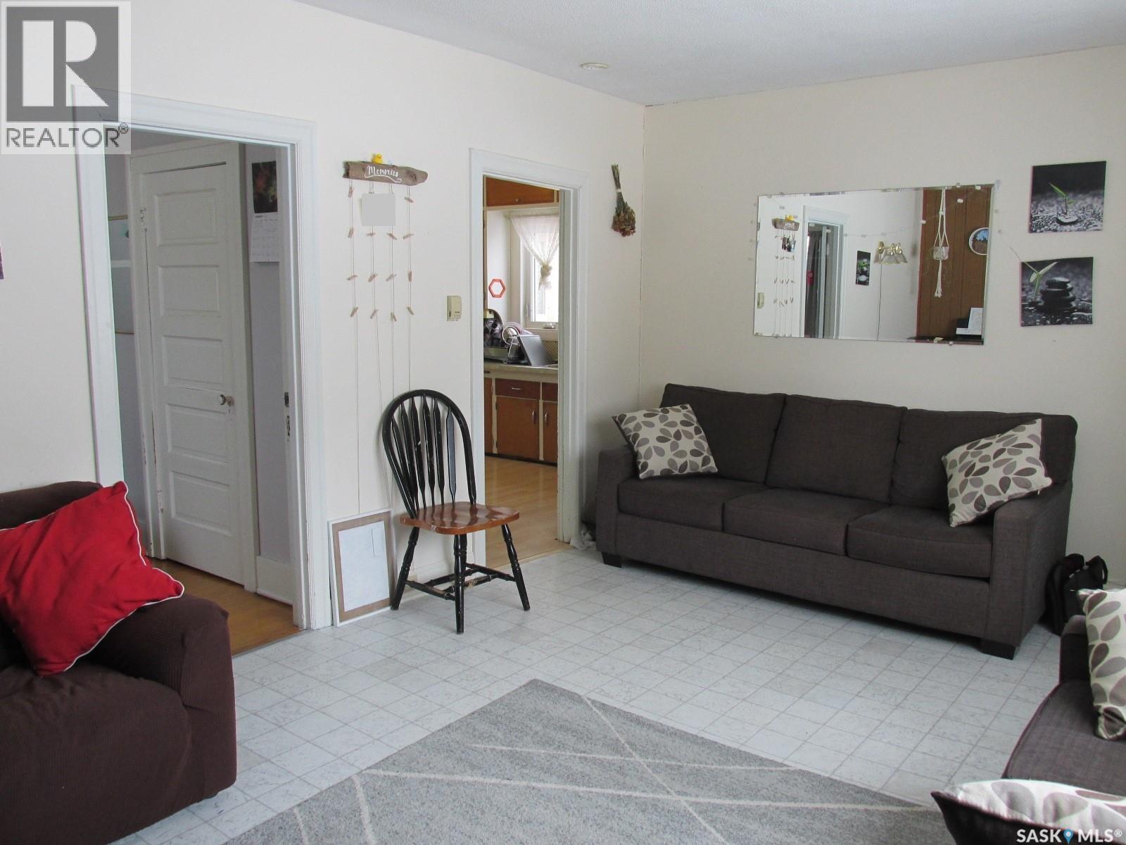 413 1st Street W, Nipawin, Saskatchewan  S0E 1E0 - Photo 6 - SK028838