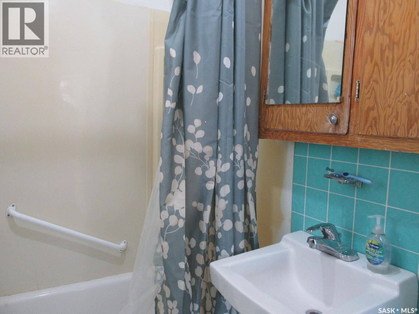 413 1st Street W, Nipawin, Saskatchewan  S0E 1E0 - Photo 18 - SK028838