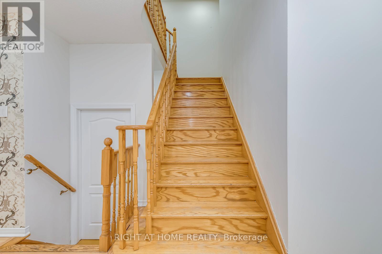 15 Eagle Trace Drive, Brampton, Ontario  L6R 0M3 - Photo 15 - W12804038