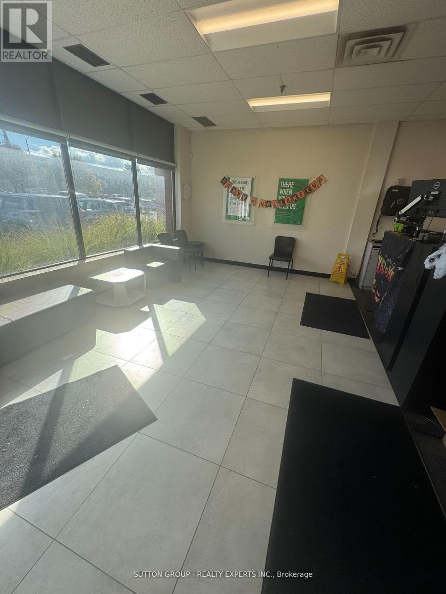 18 - 2074 Steeles Avenue E, Brampton, Ontario  L6T 4Z9 - Photo 2 - W12804054