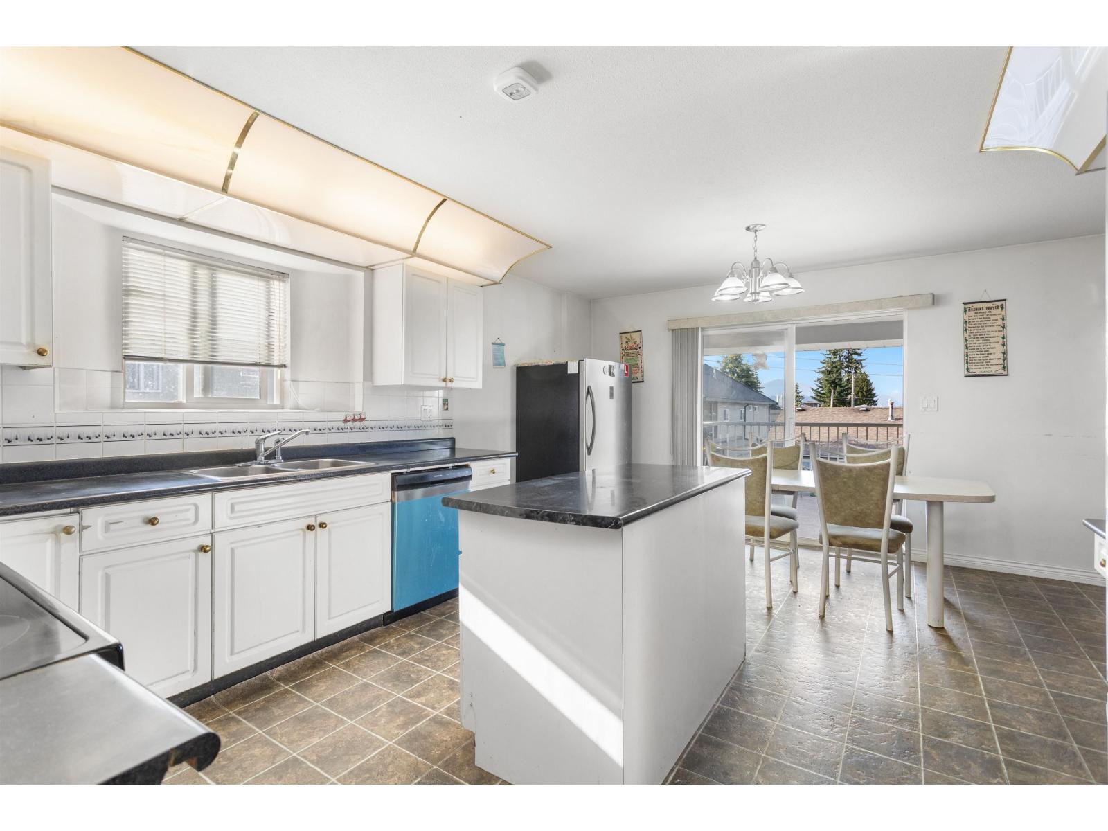 12185 98a Avenue, Surrey, British Columbia  V3V 7S5 - Photo 5 - R3091803