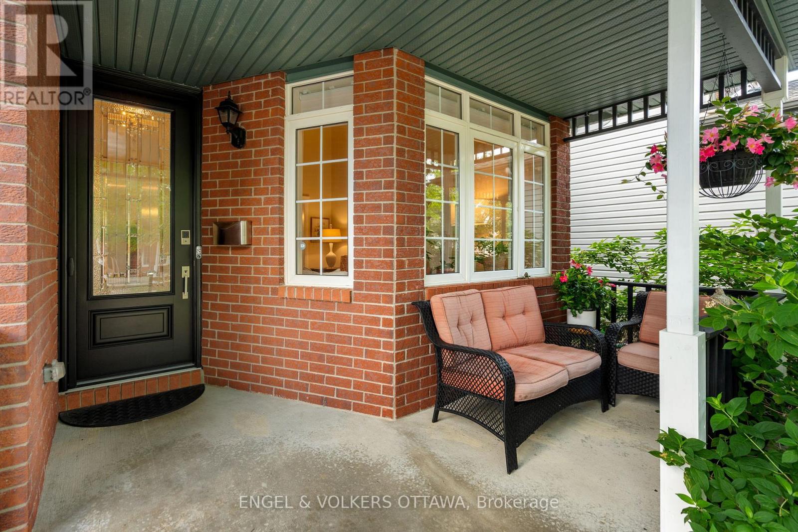 17 Colindale Avenue, Ottawa, Ontario  K2J 4V6 - Photo 4 - X12801152