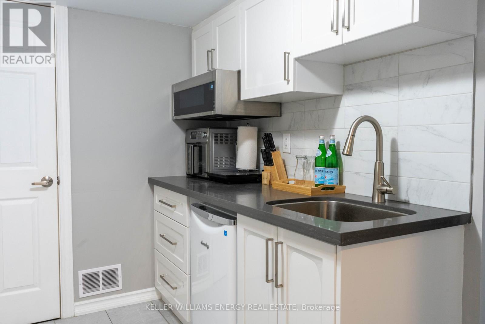 Lower - 480 Waverly Street N, Oshawa, Ontario  L1J 5W3 - Photo 4 - E12804072