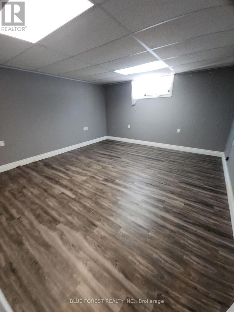 36259 Gore Road, South Huron, Ontario  N0M 1T0 - Photo 11 - X12804128