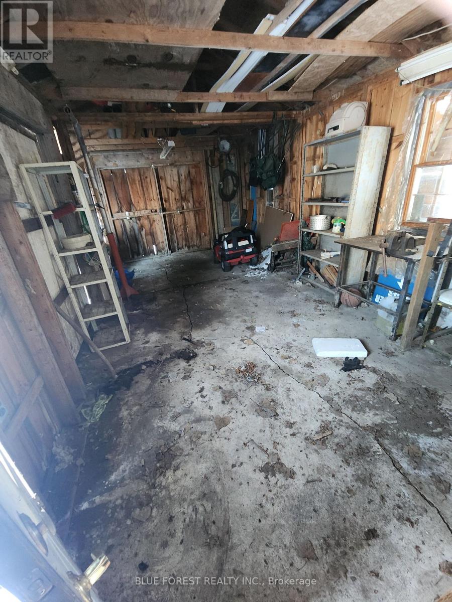 36259 Gore Road, South Huron, Ontario  N0M 1T0 - Photo 20 - X12804128