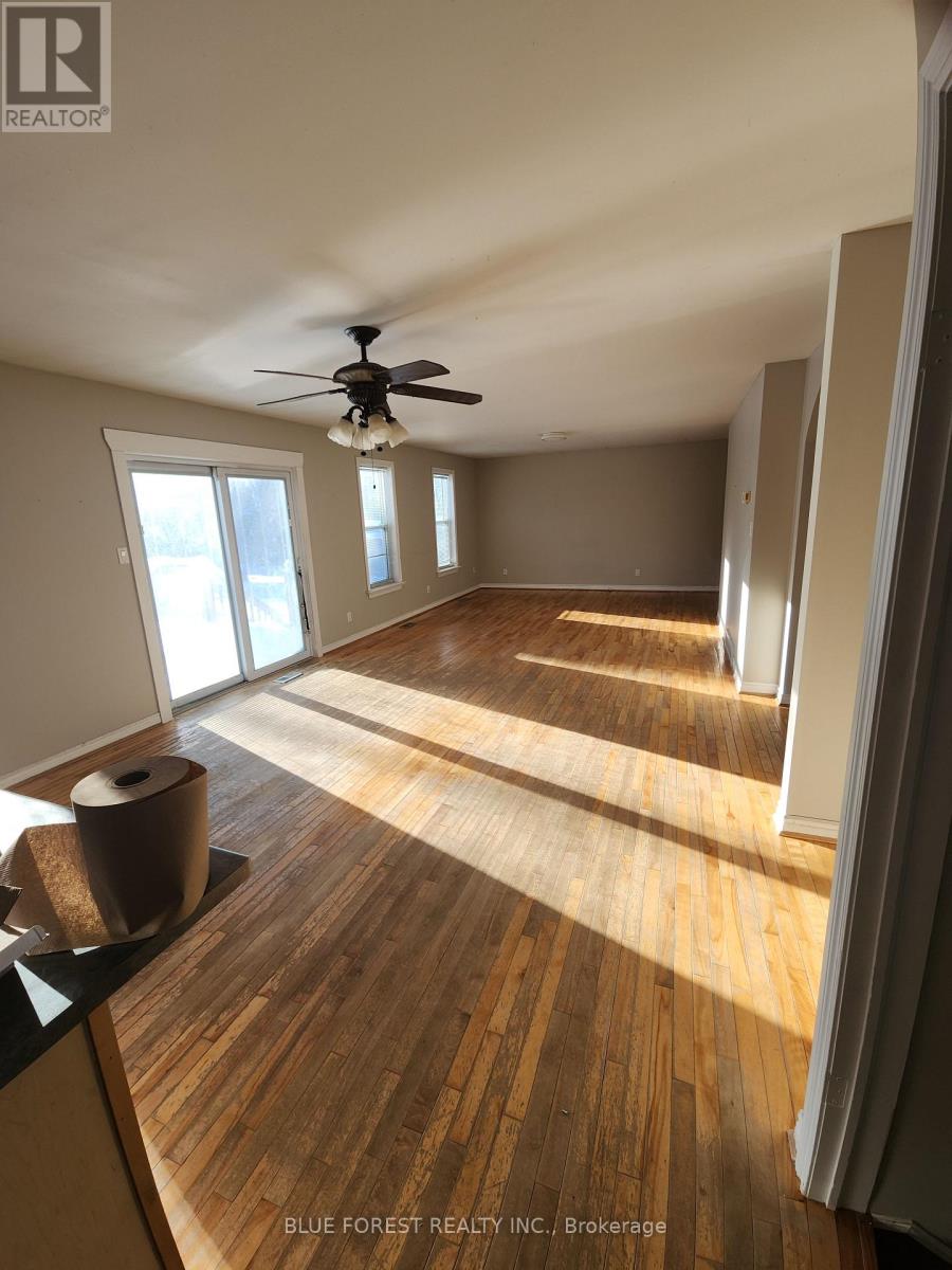 36259 Gore Road, South Huron, Ontario  N0M 1T0 - Photo 4 - X12804128