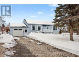 4 OTTERDALE CRESCENT E, Rideau Lakes, Ontario