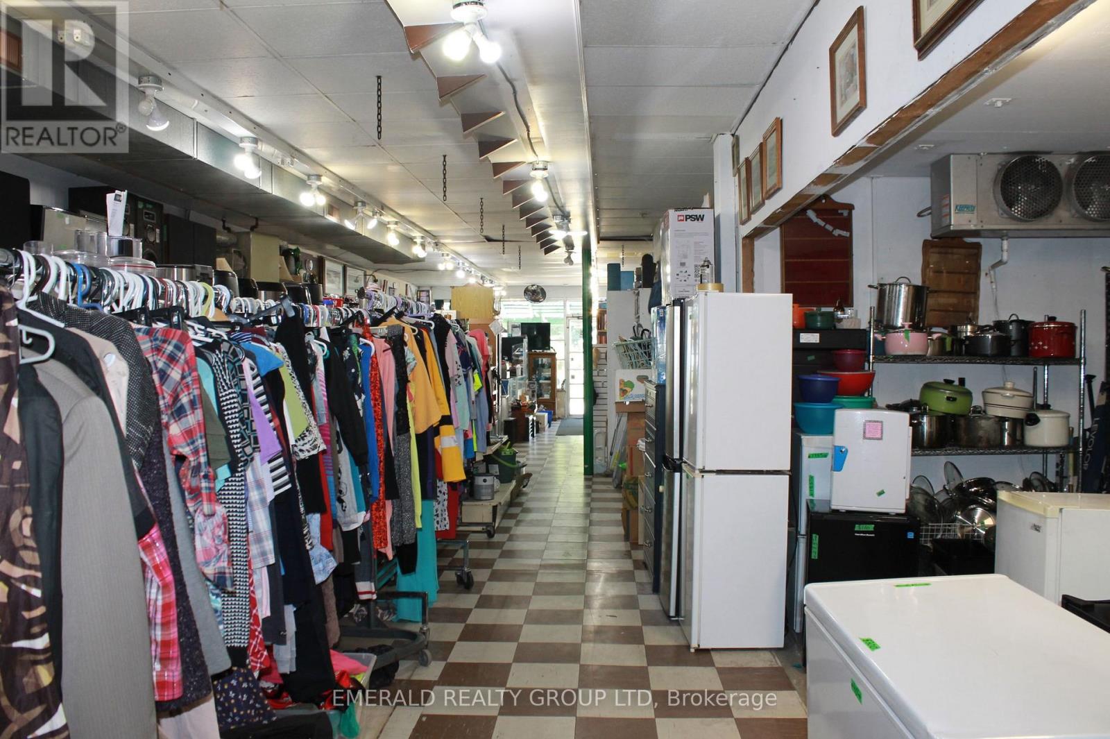 5124 Morrison Street, Niagara Falls, Ontario  L2E 2E1 - Photo 7 - X12804136