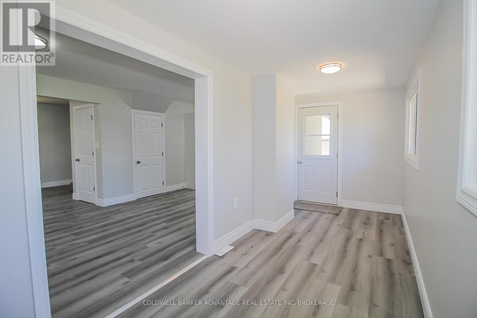 378 Thorold Road, Welland, Ontario  L3C 3W6 - Photo 14 - X12804142