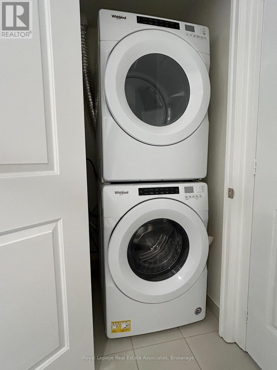 1302 - 65 Watergarden Drive, Mississauga, Ontario  L5R 0G9 - Photo 5 - W12803604