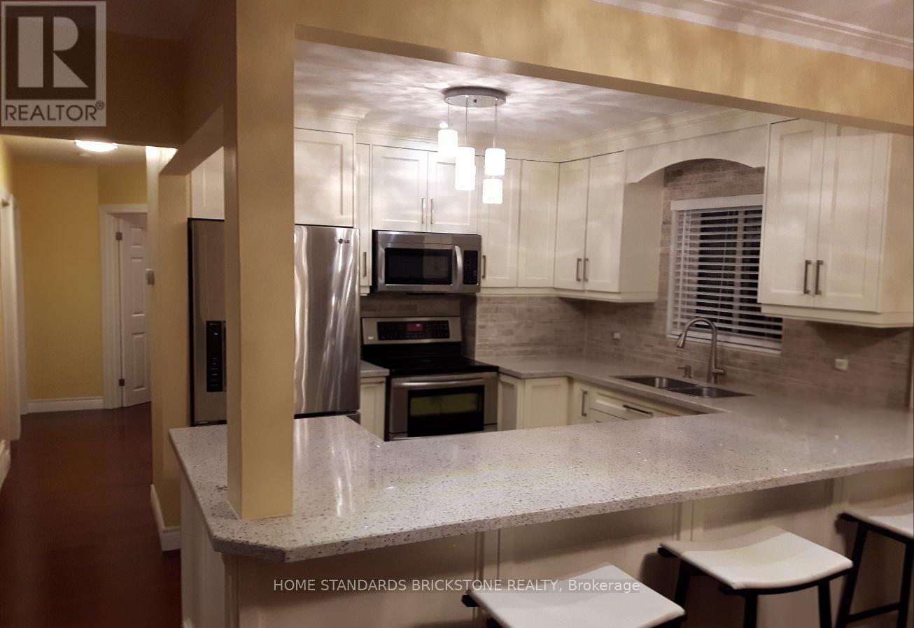 126 Brighton Avenue, Toronto, Ontario  M3H 4C8 - Photo 2 - C12804090