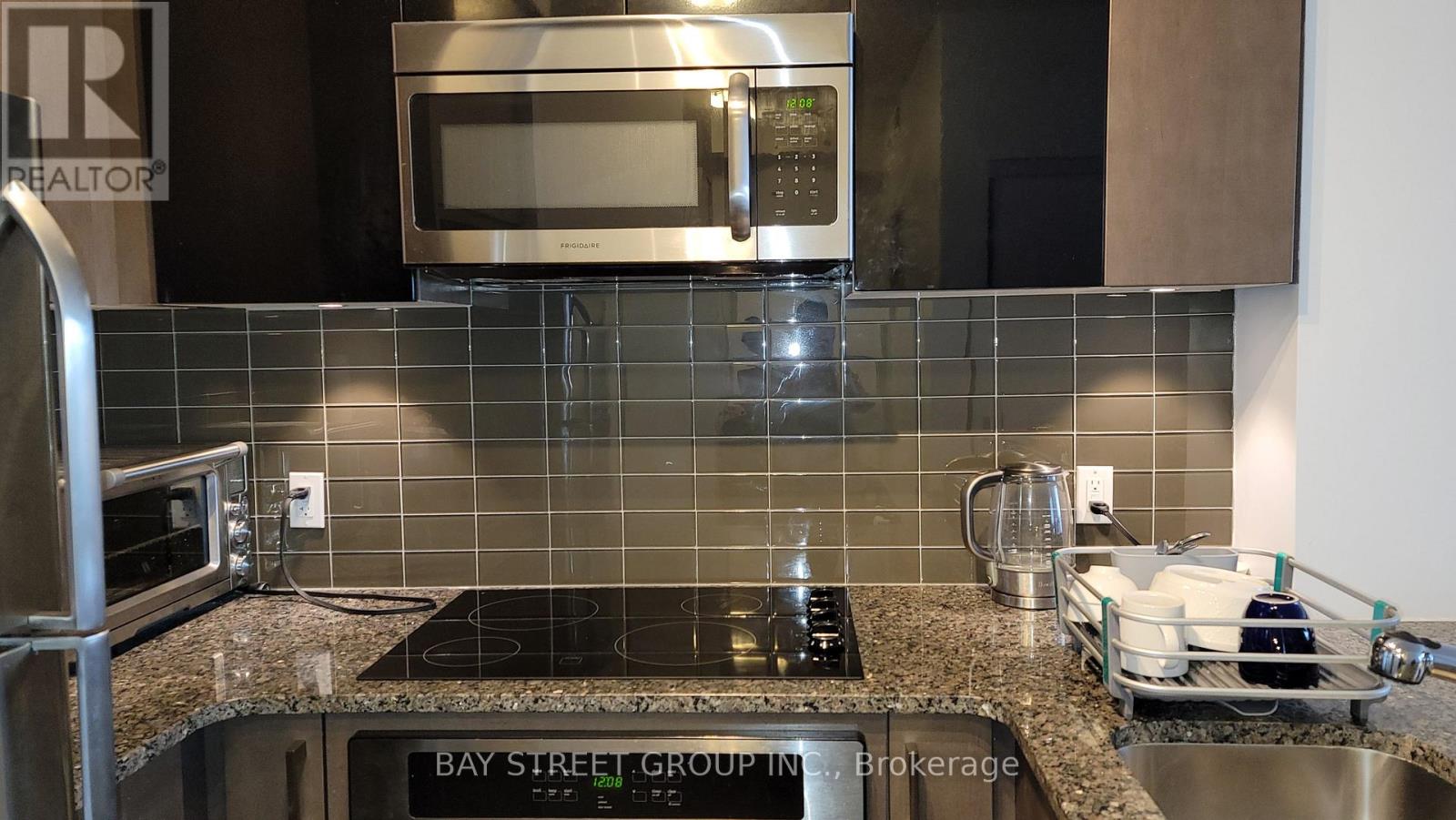 1713 - 98 Lillian Street, Toronto, Ontario  M4S 0A5 - Photo 3 - C12804170