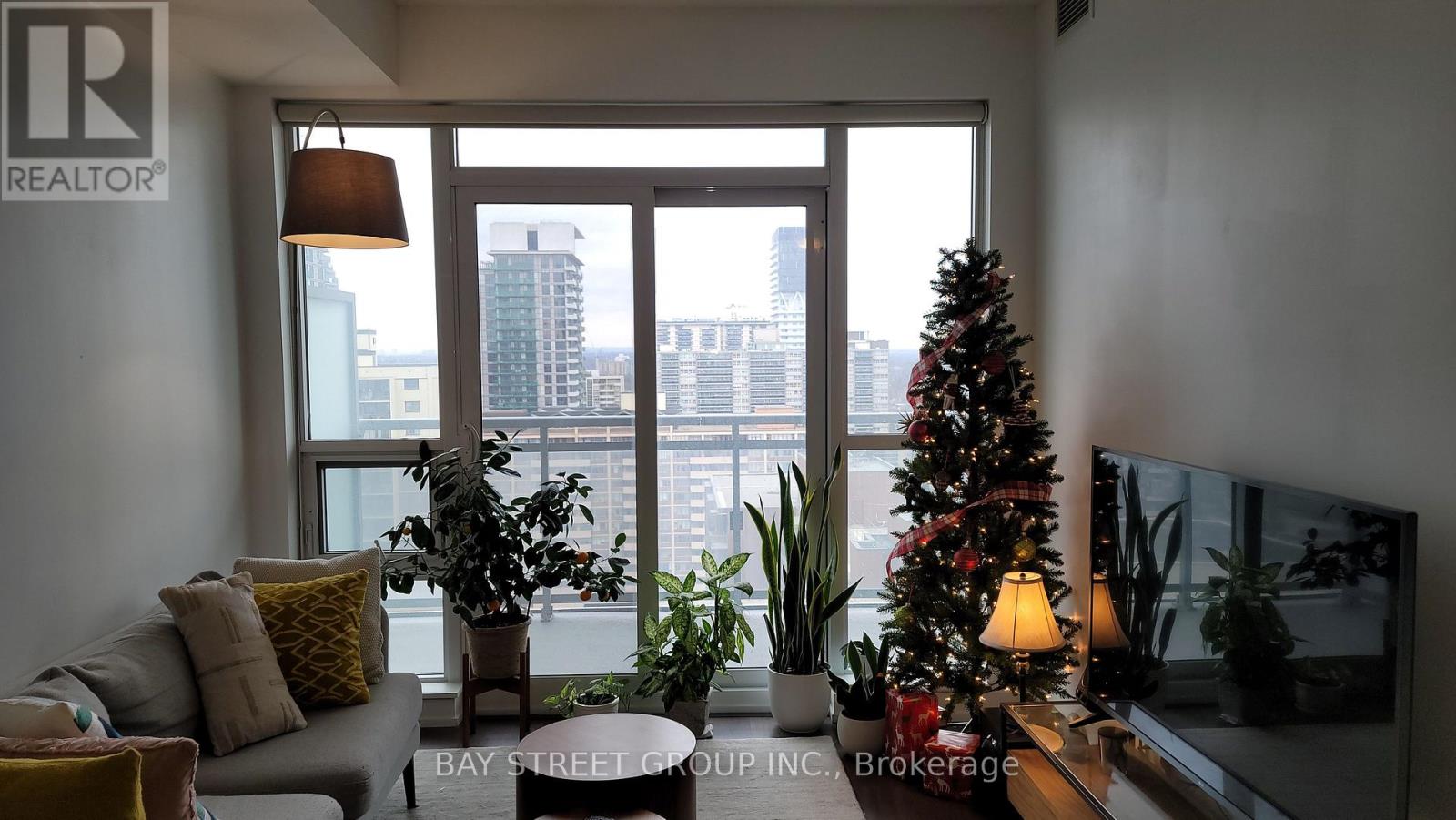 1713 - 98 Lillian Street, Toronto, Ontario  M4S 0A5 - Photo 5 - C12804170